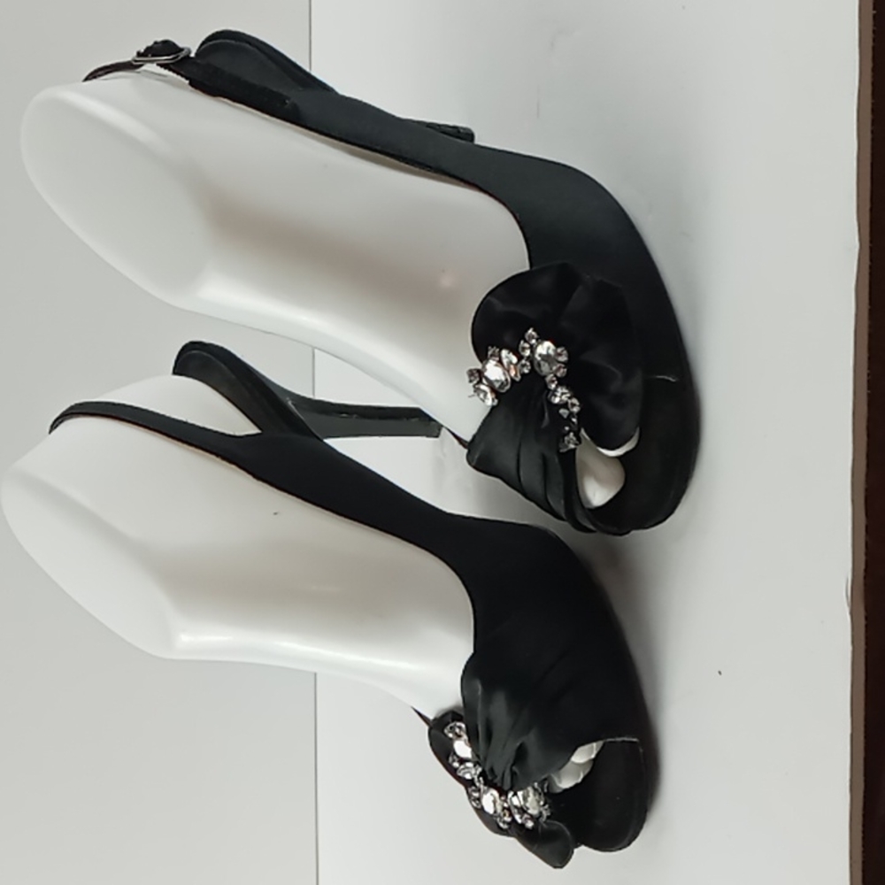 Lulu Townsend Slingback Peep Toe High Heels
